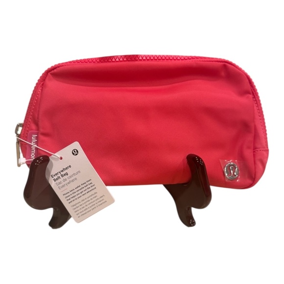 NWT - Lululemon 1L belt bag - Lipgloss - Picture 2 of 12